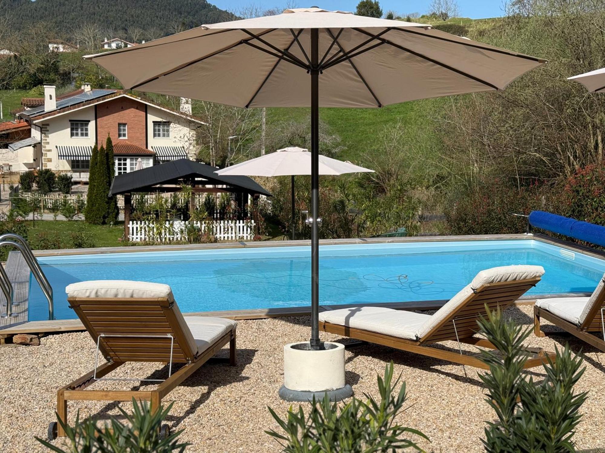 באקיו Gurah Boutique Apartments מראה חיצוני תמונה