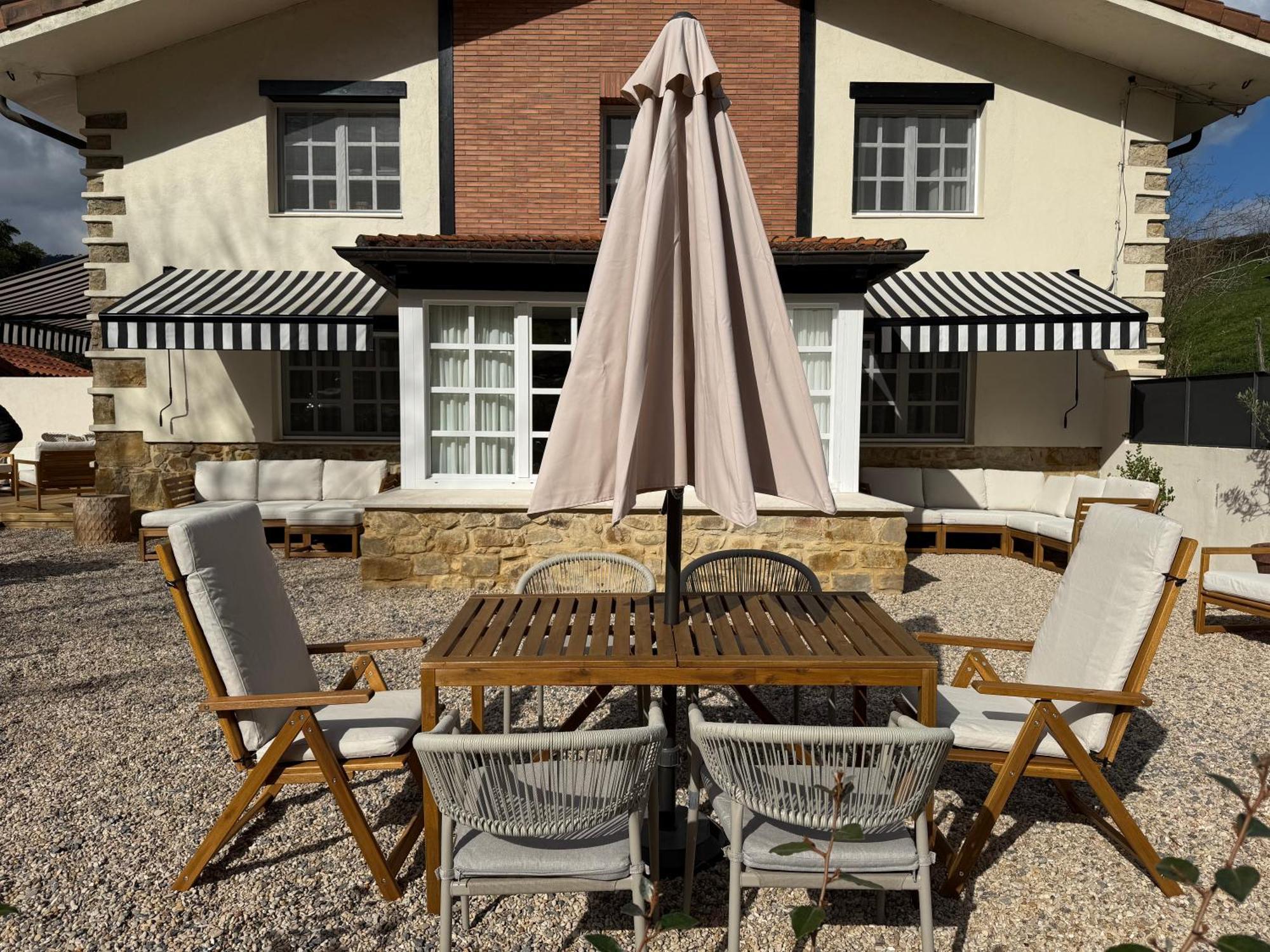 באקיו Gurah Boutique Apartments מראה חיצוני תמונה